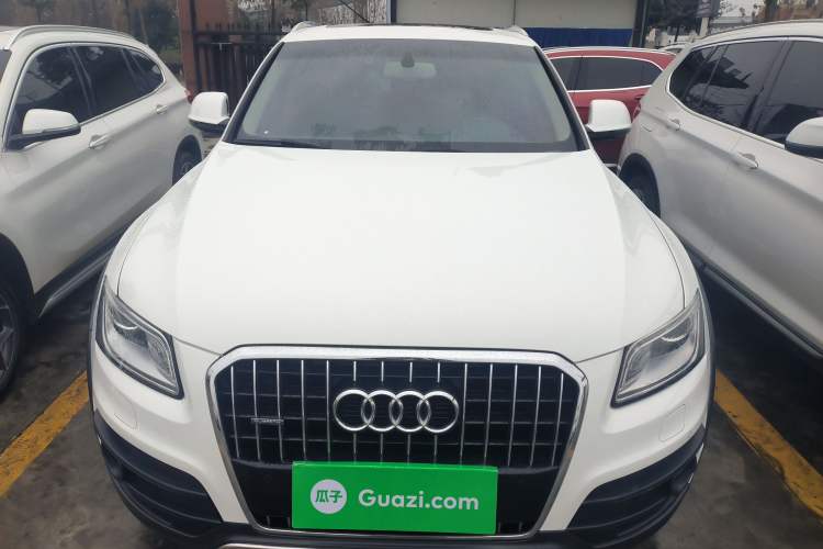 Used Audi Q5 2017 Plus 40 TFSI Technology Model