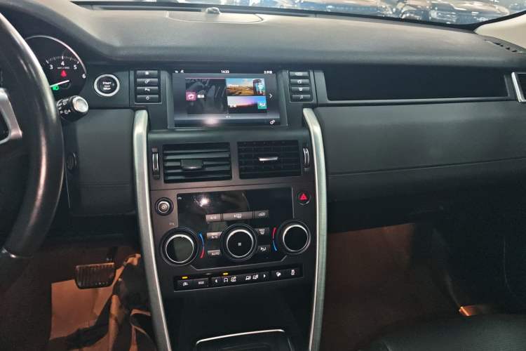 Used Land Rover Discovery Sport 2017 2.0T SE