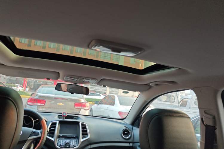 Used Changan Eado 2015 1.6L Manual Junku Model China V Standard