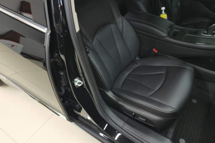 Used Buick LaCrosse 2021 552T Luxury Version
