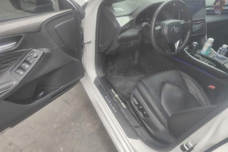 Used Toyota Avalon 2023 2.5L Touring Premium Edition