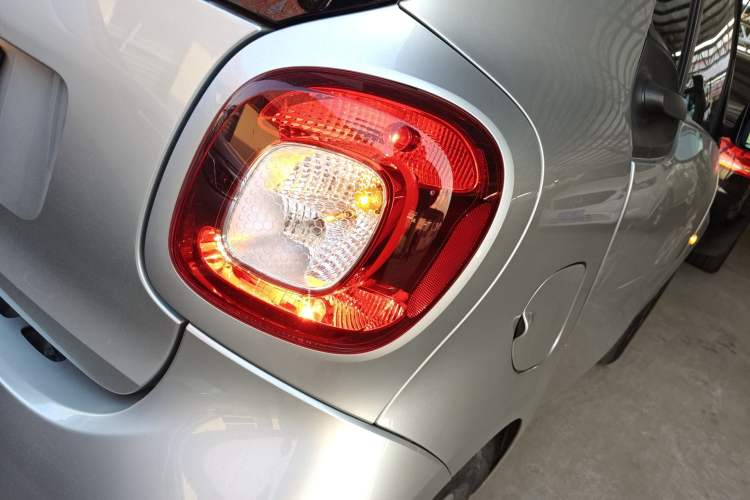 Used  fortwo 2018 1.0L 52kW Hardtop Passion Edition China V Standard