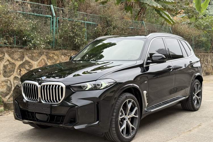 Used BMW X5 2023 xDrive 30Li Luxury M Sport Package