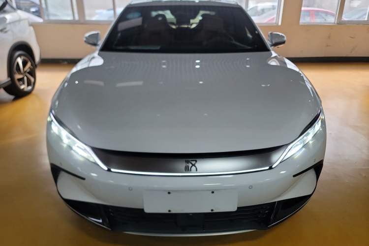 Used BYD Han 2022 EV Genesis Edition 610KM All-Wheel Drive Premium Model