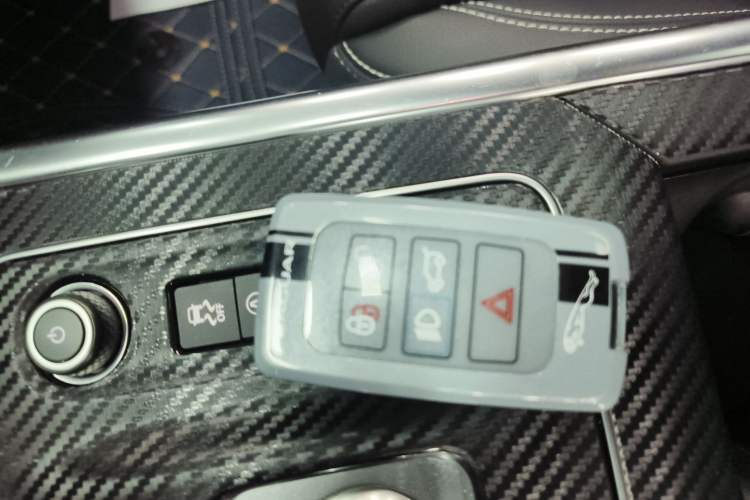 Used Jaguar XEL 2020 2.0T 200PS R-DYNAMIC Youth Sports Edition
