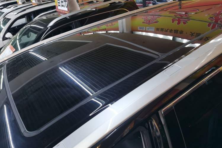 Used Toyota Highlander 2018 2.0T Four-Wheel Drive Luxury Version 7 Seats China VI Standard