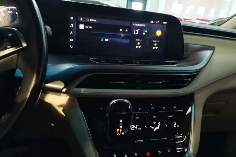 Used Buick GL8 2022 ES Landtrek 653T Luxury Edition
