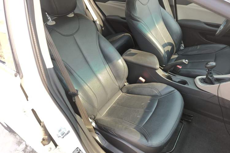 Used Buick GT 2016 15N Manual Entry-Level Trim
