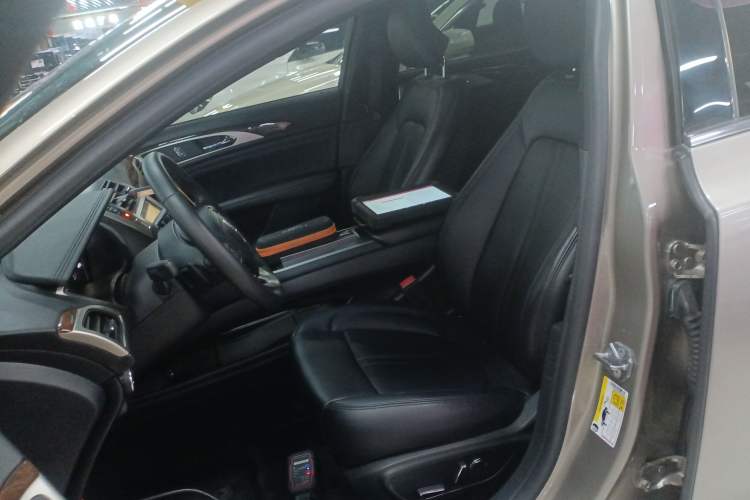 Used Lincoln MKZ 2019 2.0T Luxury Edition China VI
