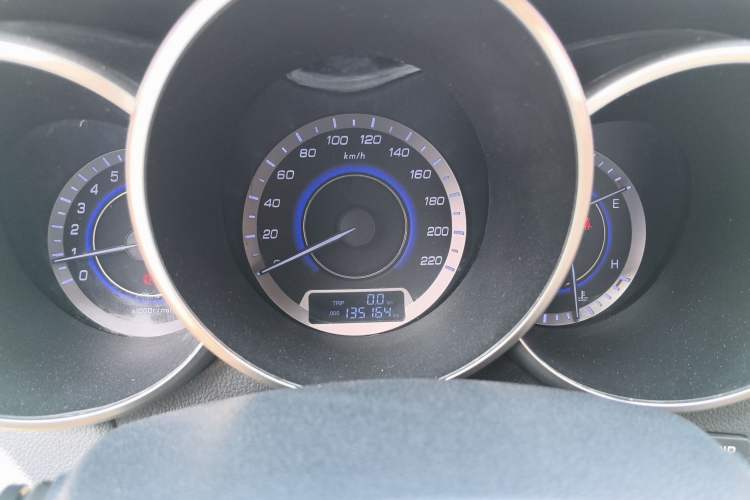 Used Changan Eado 2015 1.6L Manual Luxury Model China V Standard
