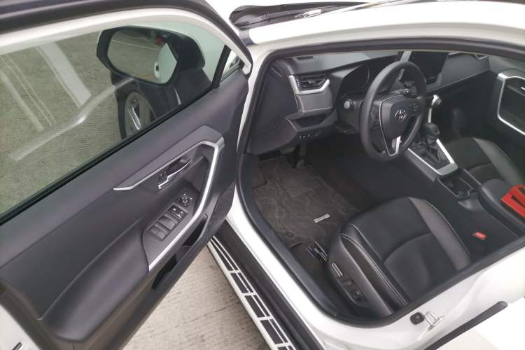 Used Toyota RAV4 2020 2.0L CVT Two-Wheel Drive Fashion Edition
