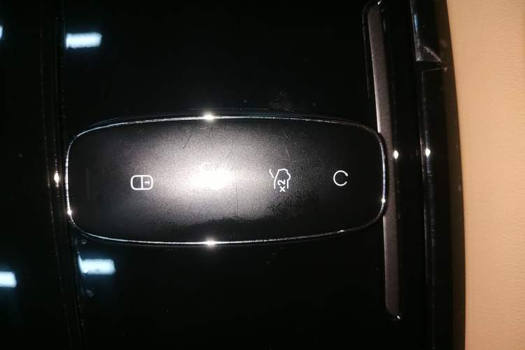 Used Denza D9 2024 DM-i 980 Four-Wheel Drive Prestige Model