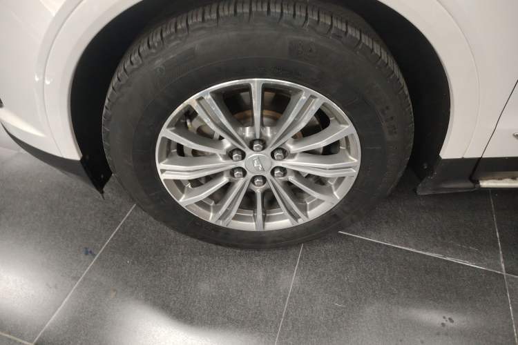 Used Cadillac XT5 2018 25T Luxury Model
