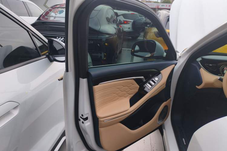 Used VOYAH FREE 2024 Ultra-Long Range Intelligent Driving Version
