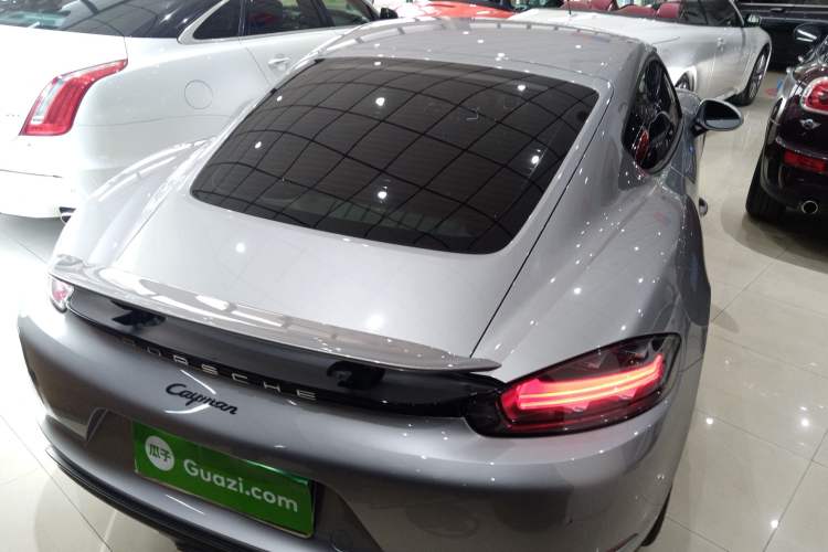 Used Porsche 718 2020 Cayman 2.0T
