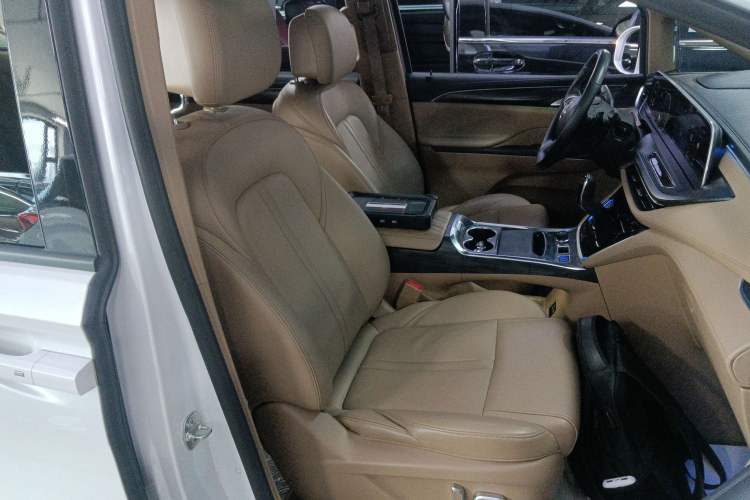 Used Buick GL8 2020 ES Land Cruiser 653T Luxury Edition
