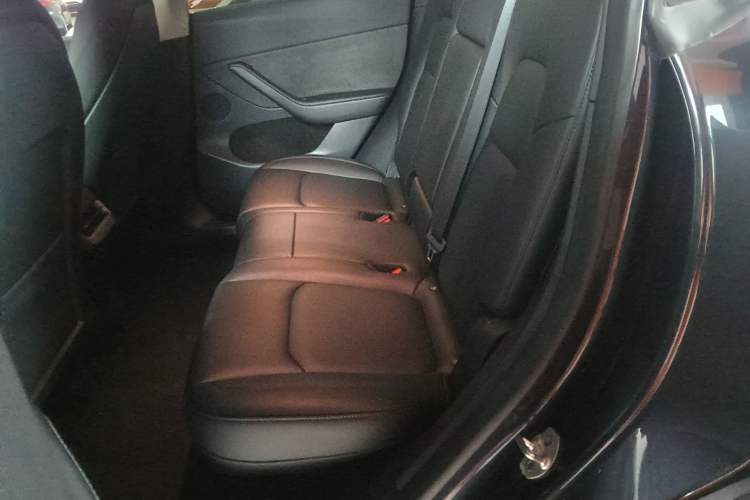 Used Tesla Model Y 2024 Rear-Wheel-Drive Version
