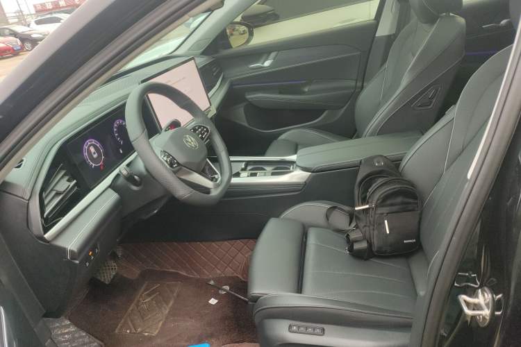 Used Volkswagen Passat 2025 Pro 380TSI Dragon Edition