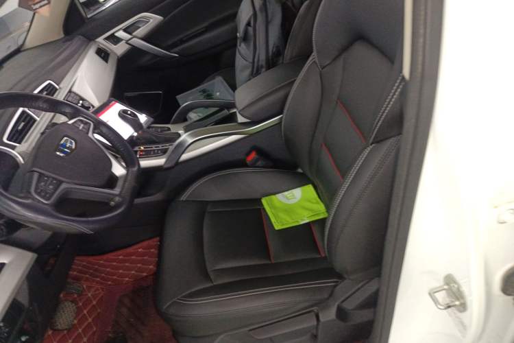 Used Geely Auto Emgrand X7 Sport 2018 1.8TD Automatic Two-Wheel Drive Zhiya Model