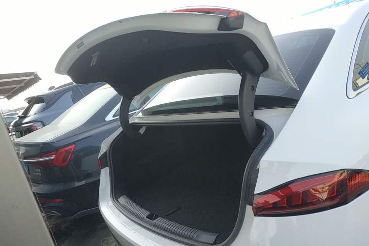 Used Roewe D7 2023 EV 510km Rear-Drive Flagship Edition