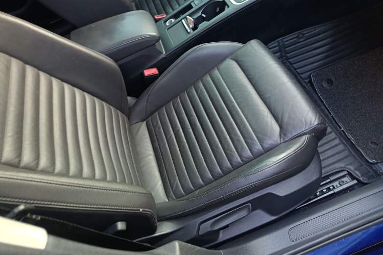 Used Volkswagen Variant 2018 380TSI Two-Wheel Drive Comfort Edition
