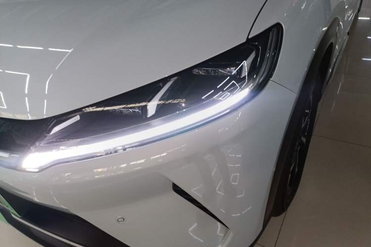 Used BYD Yuan UP 2025 Intelligent Driving Version 401 km Leading Edition