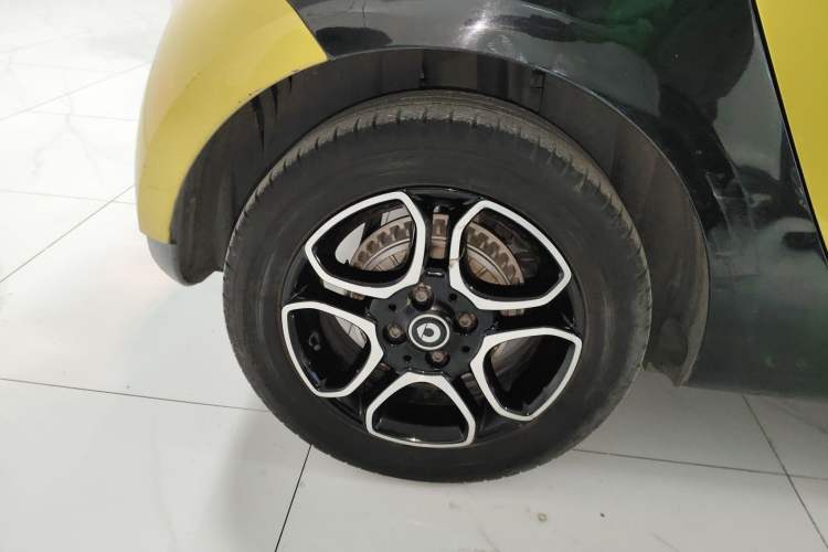 Used  forfour 2016 0.9T 66 kW Pioneer Edition
