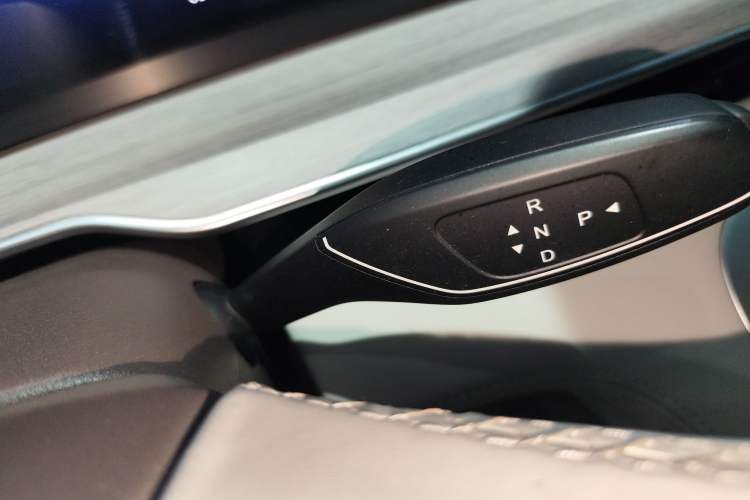 Used  Stellar C-DM 2024 1.5T Long-Range Pro
