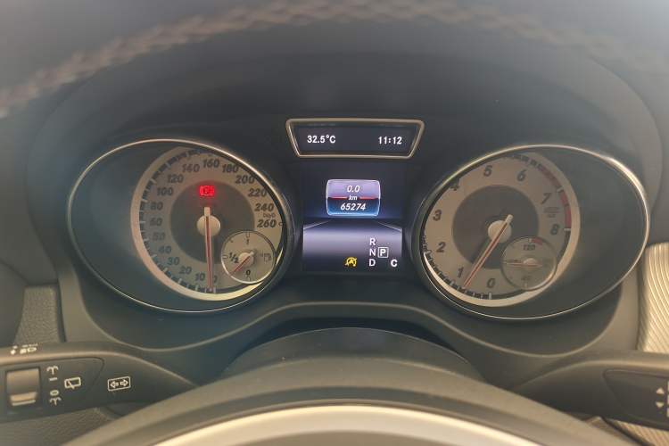 Used Mercedes-Benz GLA 2016 GLA 200 Fashion Model
