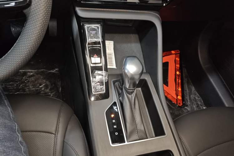 Used Roewe i5 2023 1.5L CVT Luxury Edition
