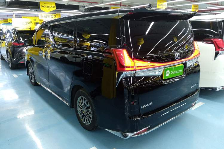 Used Lexus LM 2020 300h Seven-Seat Elegant Edition
