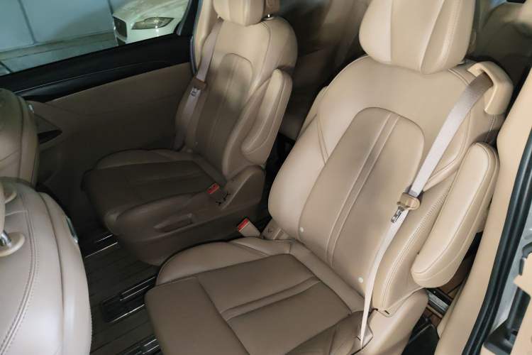 Used Buick GL8 2021 ES Land Cruiser 653T Luxury Edition
