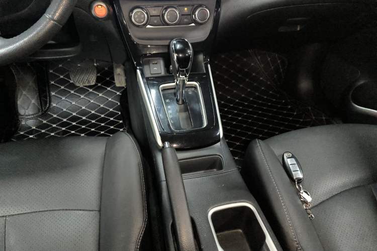 Used Nissan Sylphy 2019 1.6XV CVT Smart Connect Luxury Edition China VI Standard