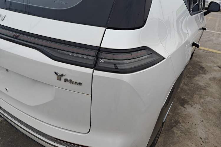 Used AION Y 2023 Younger
