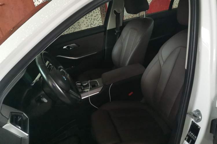 Used BMW 3 Series 2021 Second Facelift 320Li M Sport Package
