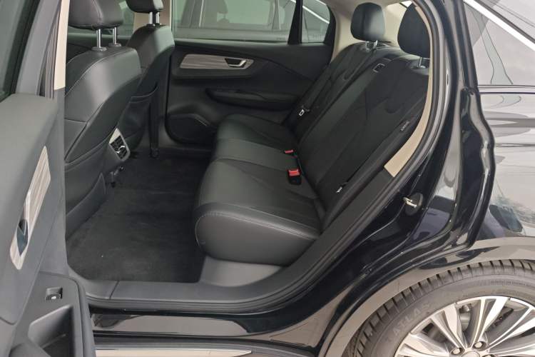 Used Hongqi E-QM5 2024 610 km PLUS