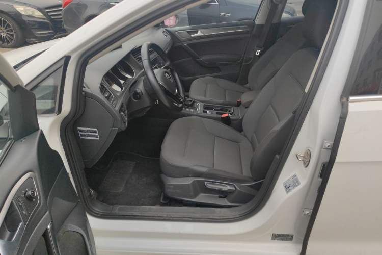 Used Volkswagen Golf 2015 1.4TSI Automatic Comfort Model