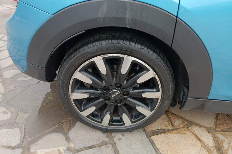 Used  MINI 2015 2.0T COOPER S Five-Door Edition
