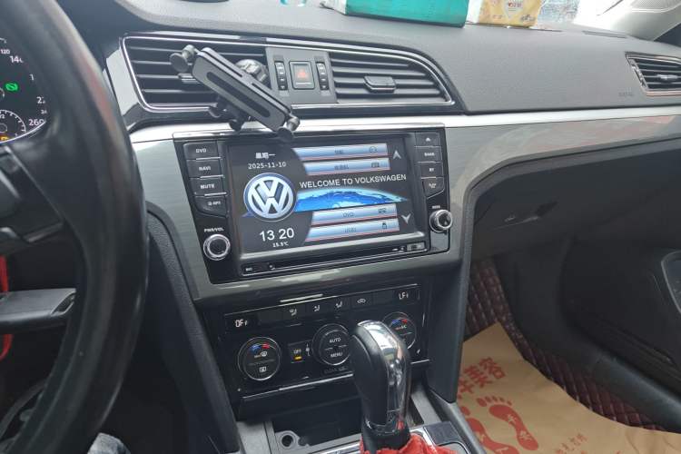 Used Volkswagen Lamando 2015 280TSI DSG Comfort Edition
