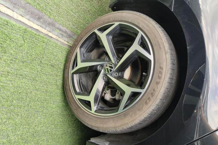 Used Volkswagen Magotan 2023 2 Million Units Limited Edition 330TSI DSG Leading Version
