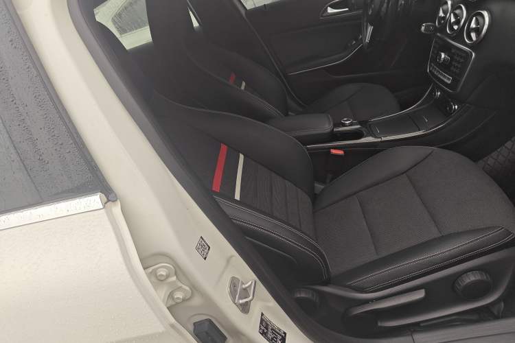 Used Mercedes-Benz A-Class (Import) 2015 A 180
