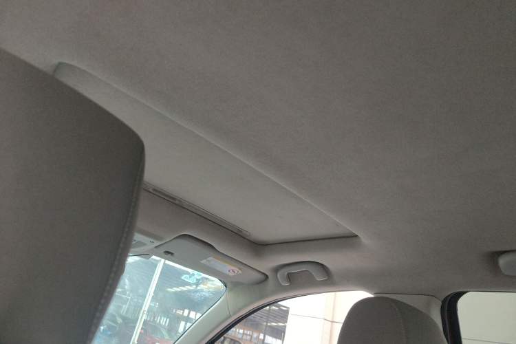 Used Chevrolet Aveo Sonic 2014 Sedan 1.4SL AT Stylish Sunroof Edition