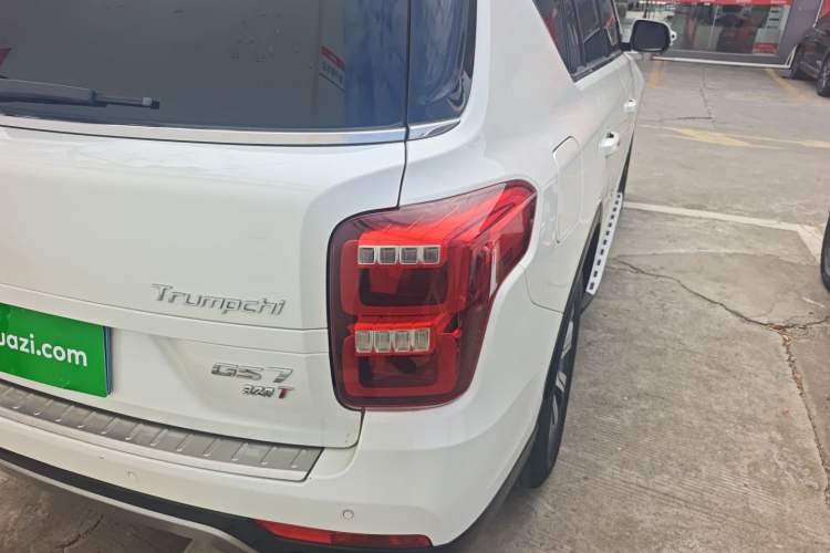 Used GAC Trumpchi GS7 2017 320T Two-Wheel-Drive Luxury Smart Connectivity Model