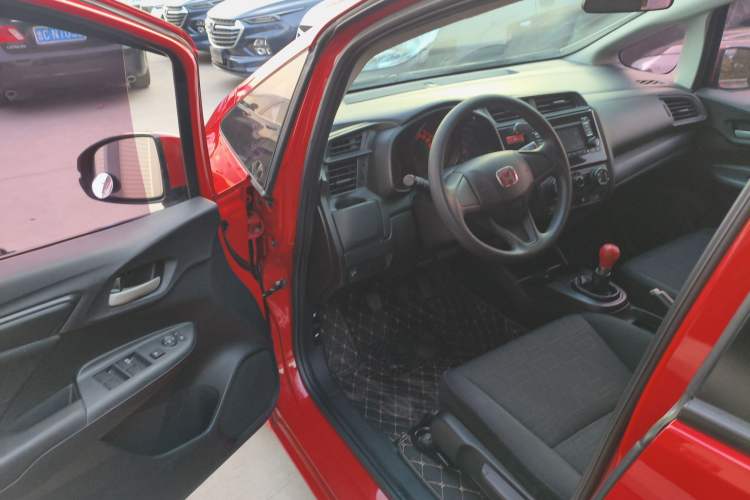 Used Honda Fit 2016 1.5L LX Manual Comfort Model
