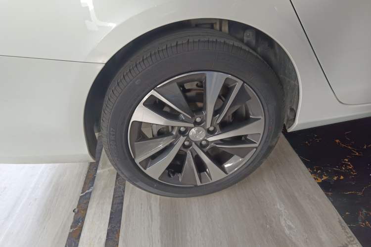 Used Peugeot 408 2019 230THP Automatic Luxury Edition China VI Standard