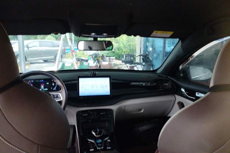 Used BYD Qin PLUS 2024 HONOR Edition DM-i 55KM Leading Model
