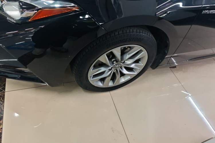 Used Toyota Avalon 2022 Dual-Engine 2.5L Luxury Edition