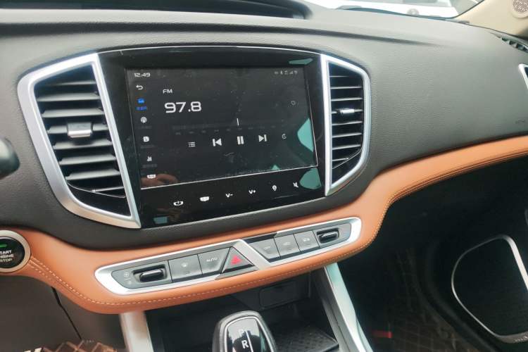 Used Geely Auto Vision X6 2018 1.4T CVT 4G Connected Luxury Version
