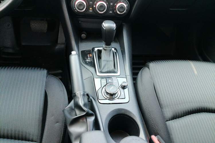 Used Mazda Mazda 3 Axela 2016 Sedan 1.5L Automatic Comfort Model