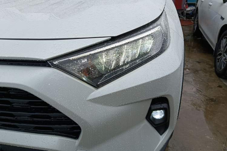 Used Toyota RAV4 2024 2.0L CVT Two-Wheel Drive Urban Edition
